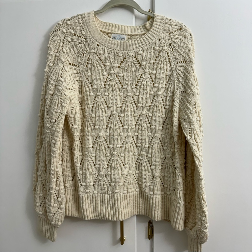 Jun & Ivy Popcorn Cream Sweater